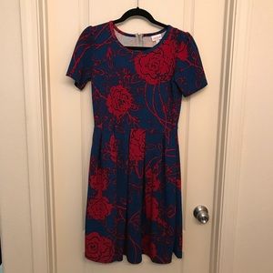 LuLaRoe Medium Floral Amelia